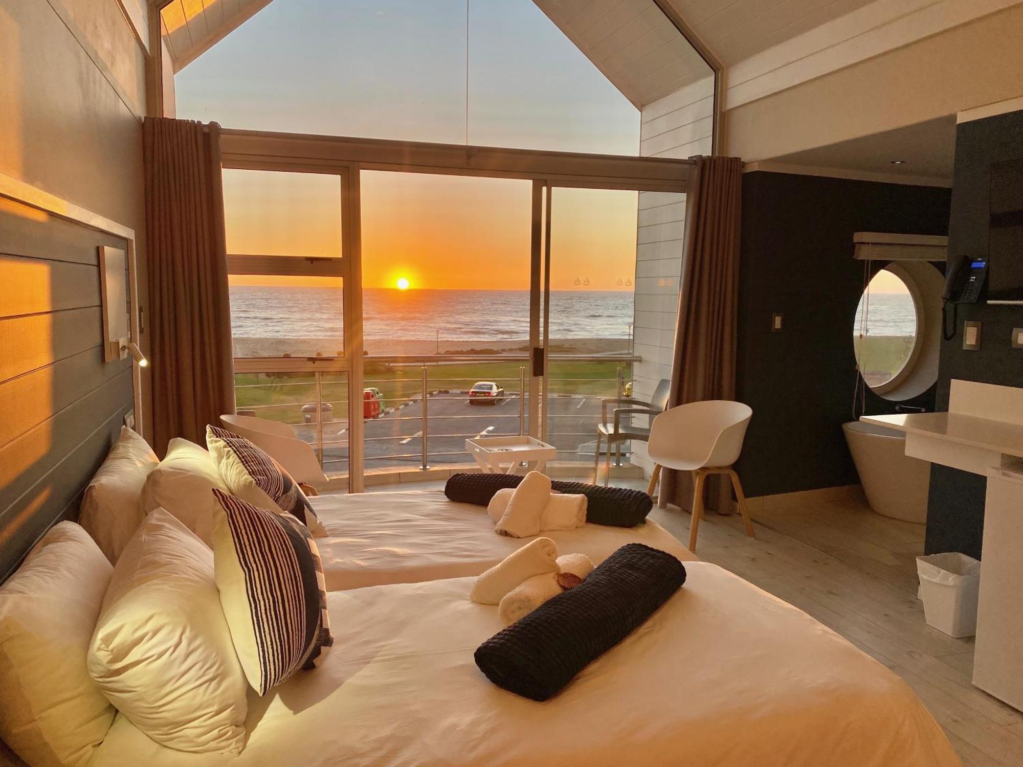 At The Sea Boutique Guesthouse سواكوبموند الغرفة الصورة