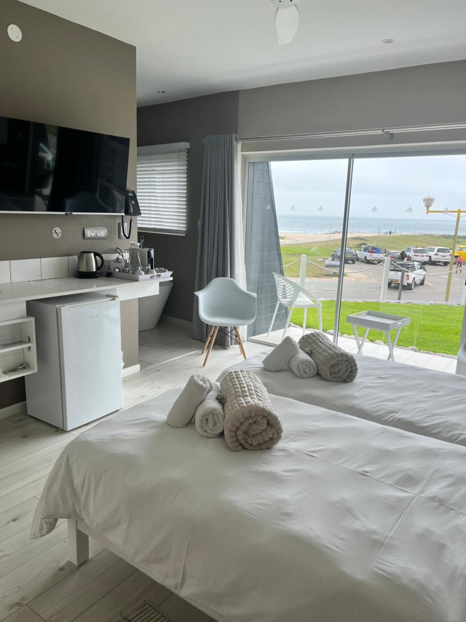At The Sea Boutique Guesthouse سواكوبموند المظهر الخارجي الصورة